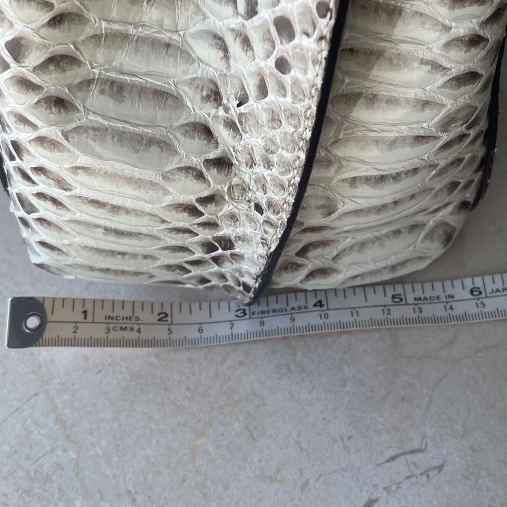 SNAKE SKIN- PHYTON ITALIAN HANDBAG NEW - Picture 14 of 16
